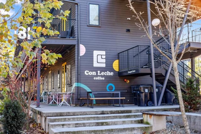 Con Leche Coffee in Reynoldstown